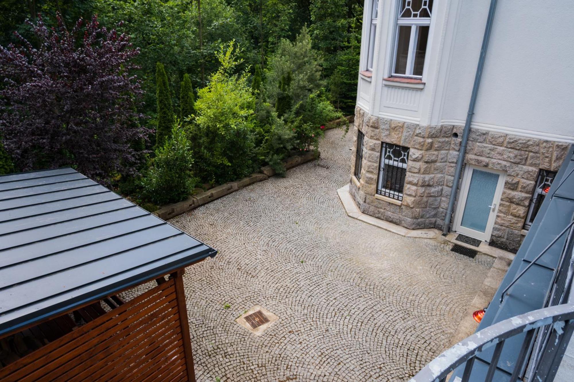 Ertlova Vila Jablonec nad Nisou Exterior foto