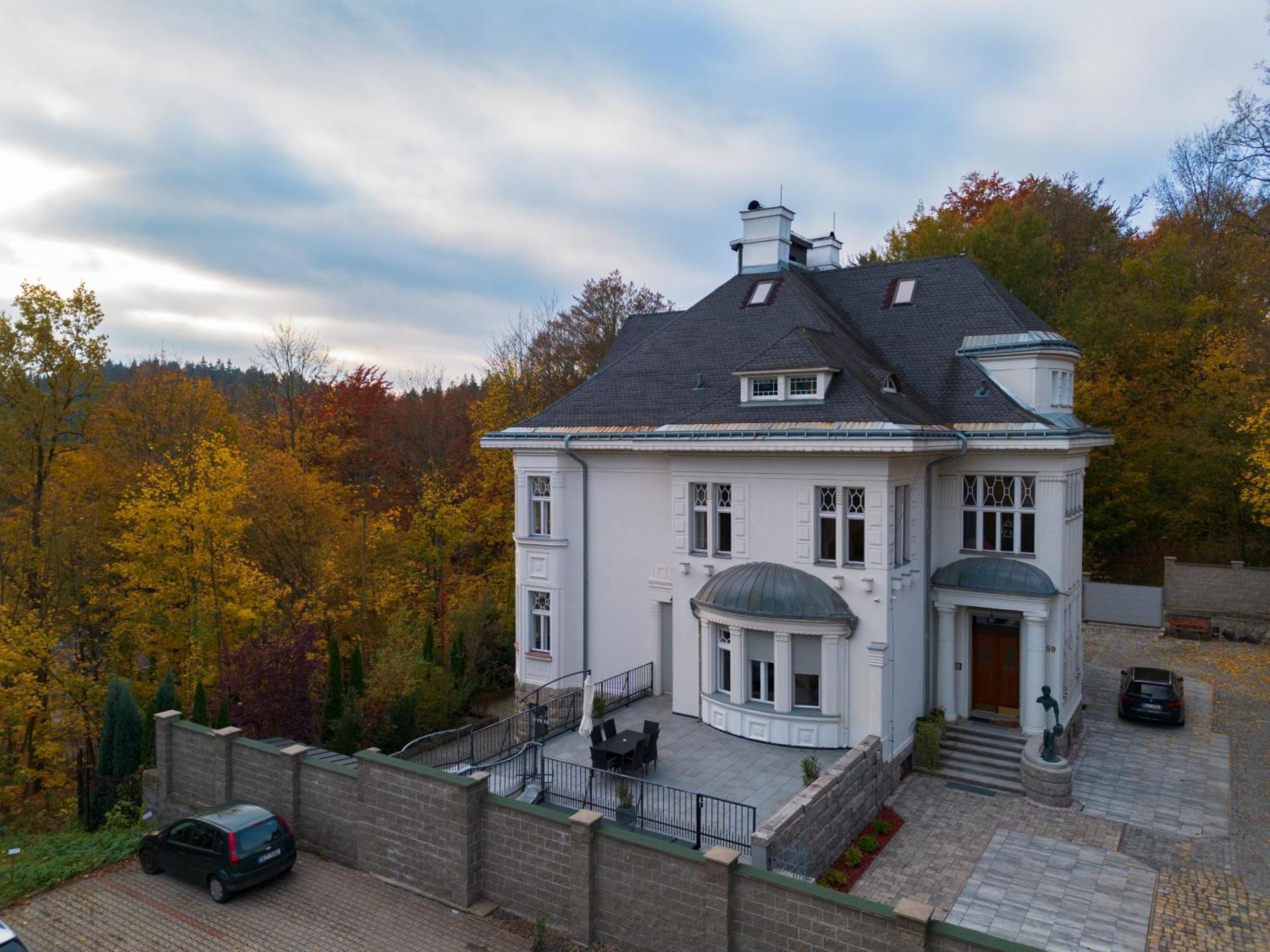 Ertlova Vila Jablonec nad Nisou Exterior foto