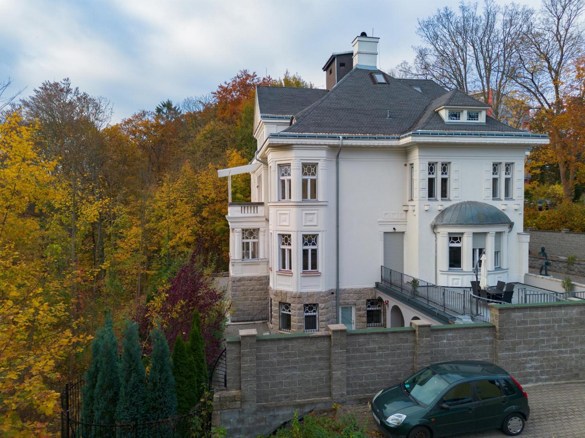 Ertlova Vila Jablonec nad Nisou Exterior foto